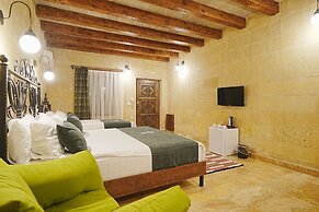 Kayra Cave Suites