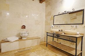 Kayra Cave Suites