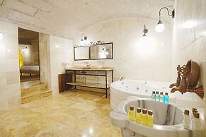 Kayra Cave Suites