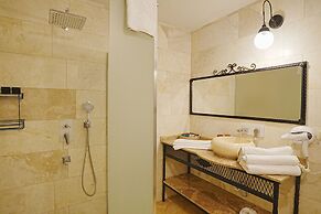 Kayra Cave Suites