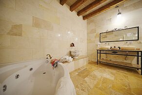 Kayra Cave Suites