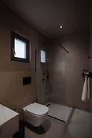 Amal Kythnos Suites