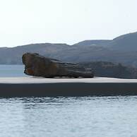 Amal Kythnos Suites
