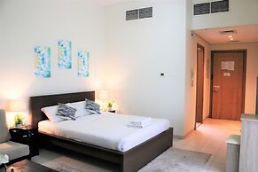 IRN - Spacious Studio in Discover Garden