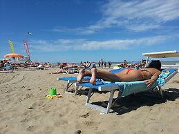Appartamento sulla spiaggia con balcone