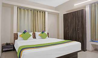 Treebo Diamond Residency - DDPK Inn