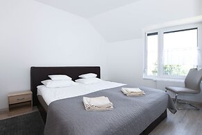 Elisabeth Downtown Apartments by FirstHost