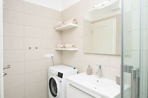 Elisabeth Downtown Apartments by FirstHost