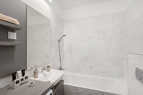 Elisabeth Downtown Apartments by FirstHost