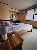 Toucan Hostel