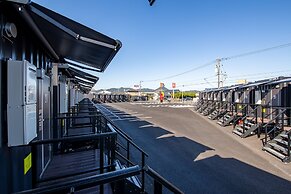 HOTEL R9 The Yard Isa