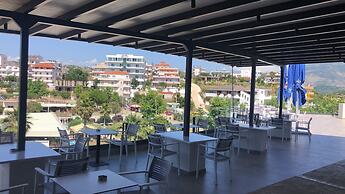 Blue Eye Hotel