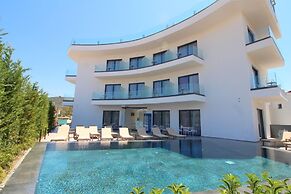 Blue Eye Hotel