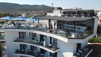 Blue Eye Hotel