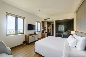 The Tahiti Beach Hotel