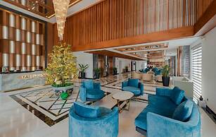 The Tahiti Beach Hotel