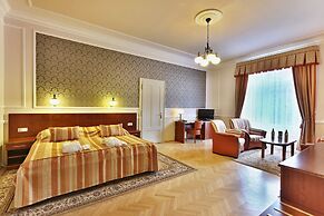 Hotel Radium Palace
