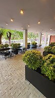 Bricks Hotel