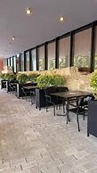 Bricks Hotel