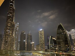 SuperHost - Spacious Studio With Direct Burj Khalifa View I Address Du