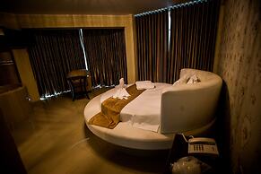Joneya Hotel