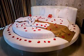 Joneya Hotel