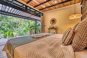 awā Beachfront Hotel