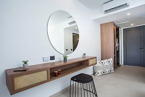 Vanik Suites