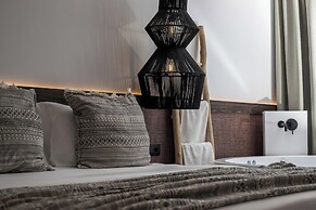 Vanik Suites
