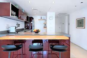 Bright and Clean Rothchild Quarter
