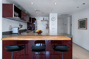 Bright and Clean Rothchild Quarter