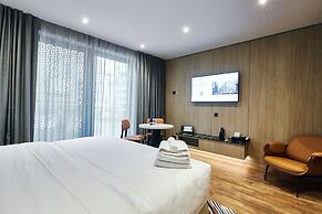 Fourty Three Luxury Serviced Apartments