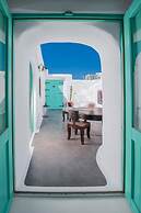 Two Bedroom Villa With Private Indoor Cave Pool