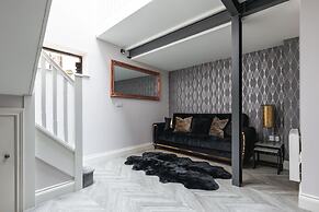 Staycations Maldon Suites