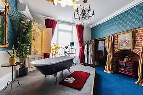 Staycations Maldon Suites