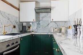 Staycations Maldon Suites