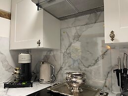 Staycations Maldon Suites