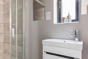 Staycations Maldon Suites