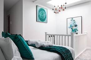 Staycations Maldon Suites