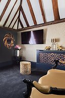 Staycations Maldon Suites