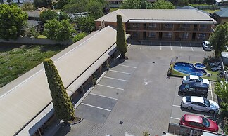 Rodney Motor Inn