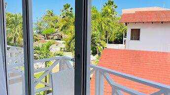 Solaz Boutique Hotel
