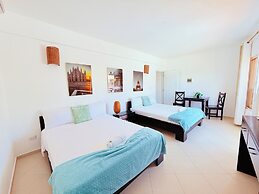 Solaz Boutique Hotel