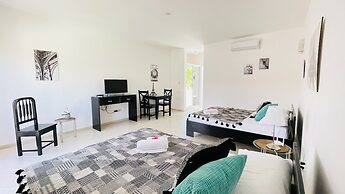 Solaz Boutique Hotel