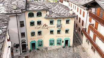 Café Quinson Relais de Charme