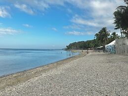 Manzil Anilao B&B Superior Bedroom U3