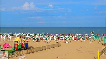 Flat With Direct Beach Access-beahost