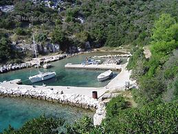 Beachfront Holiday House Žal