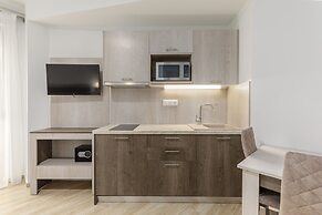 Aria Garden Suites