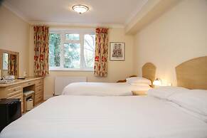 THE GROVE HOTEL